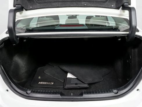 Used 2017 MAZDA MAZDA3 Sport w/ Preferred Equipment Package FWD image 27