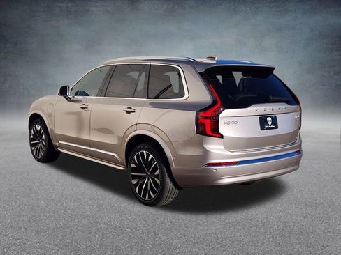 New 2026 Volvo XC90 T8 Plus image 5