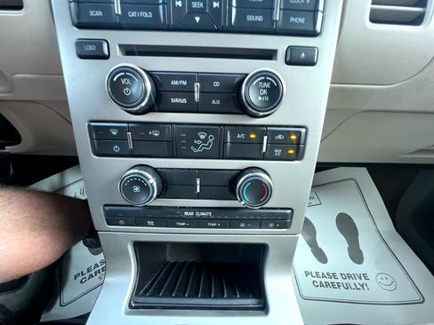 Used 2012 Ford Flex SE image 25