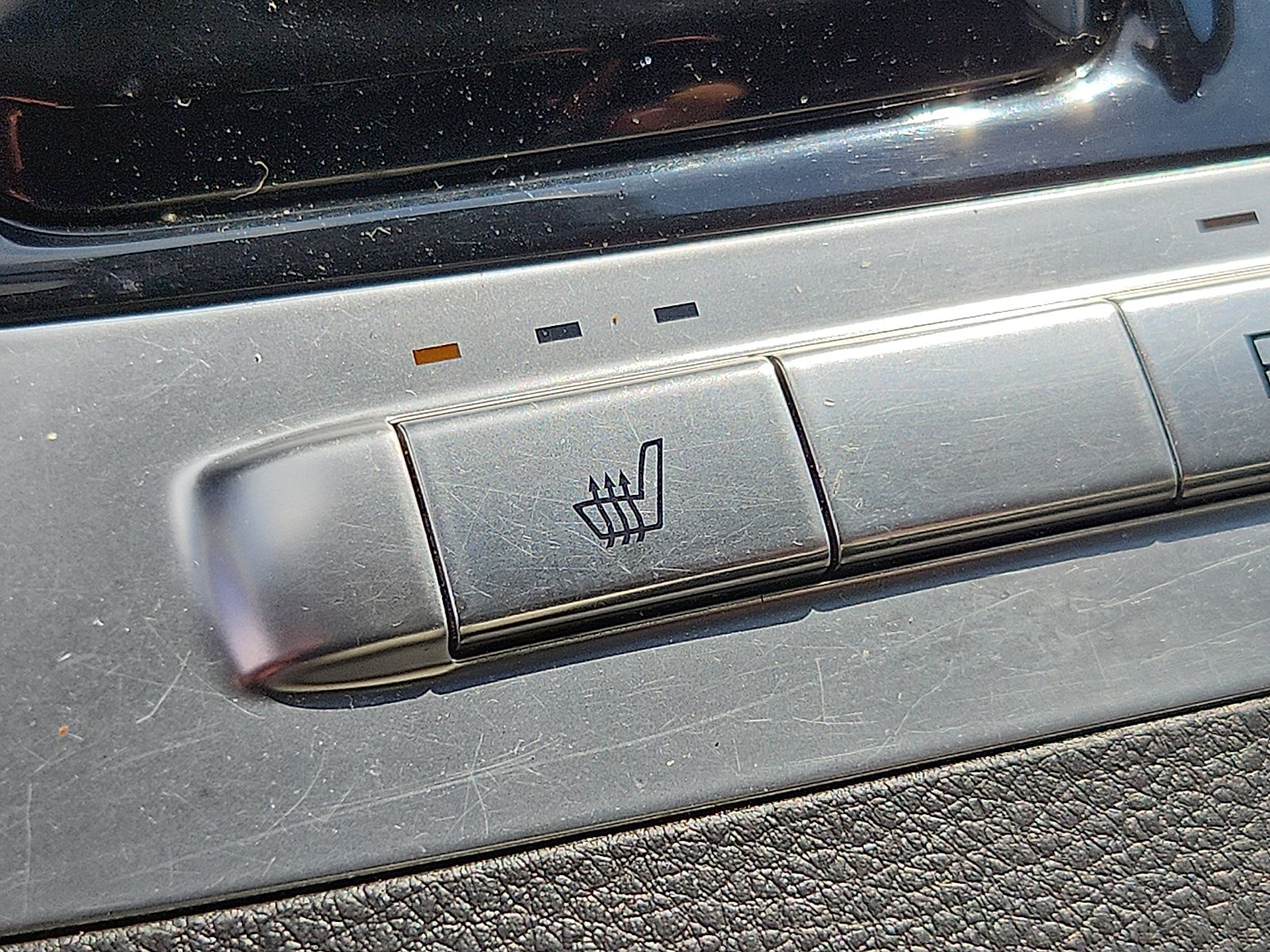 Certified 2024 Kia Carnival EX FWD image 26