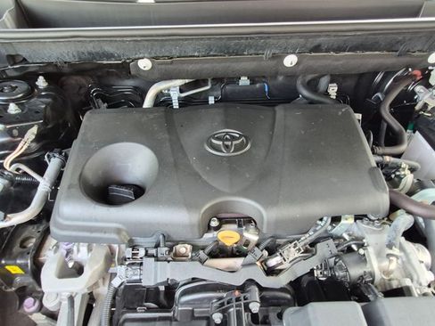 Used 2022 Toyota RAV4 XLE Premium FWD image 23