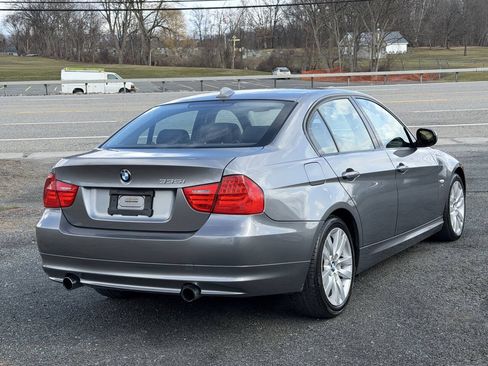 Used 2011 BMW 335i xDrive Sedan AWD/4WD image 5