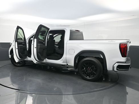 Used 2022 GMC Sierra 1500 Elevation w/ LPO, Elevation Black Package image 37