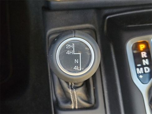 Used 2018 Jeep Wrangler Unlimited Sahara image 26