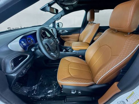 New 2026 Chrysler Pacifica Pinnacle image 20