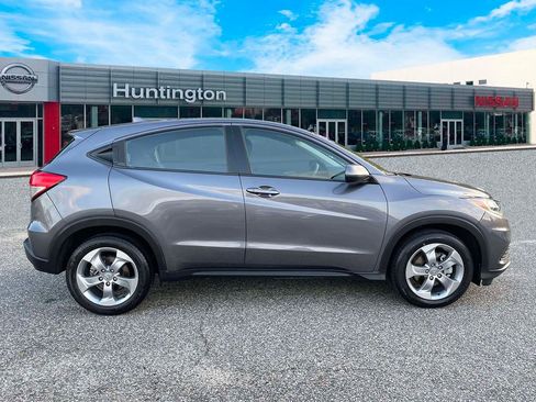Used 2022 Honda HR-V LX image 5