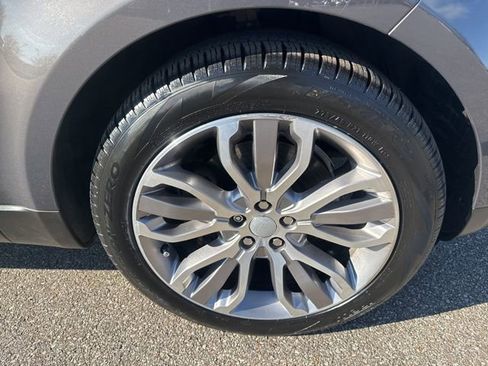 Used 2017 Land Rover Range Rover Sport HSE image 13