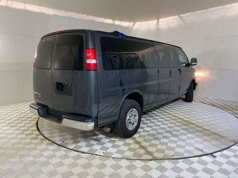 Used 2016 Chevrolet Express 3500 LT w/ LT Preferred Equipment Group RWD image 17