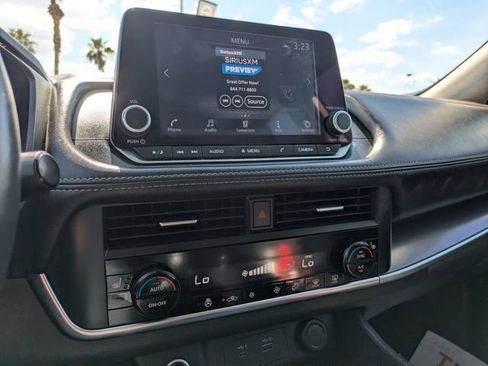 Certified 2023 Nissan Rogue SV w/ SV Premium B Package FWD image 12