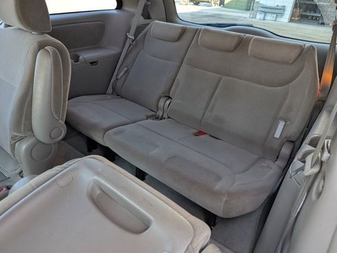 Used 2004 Toyota Sienna CE image 11