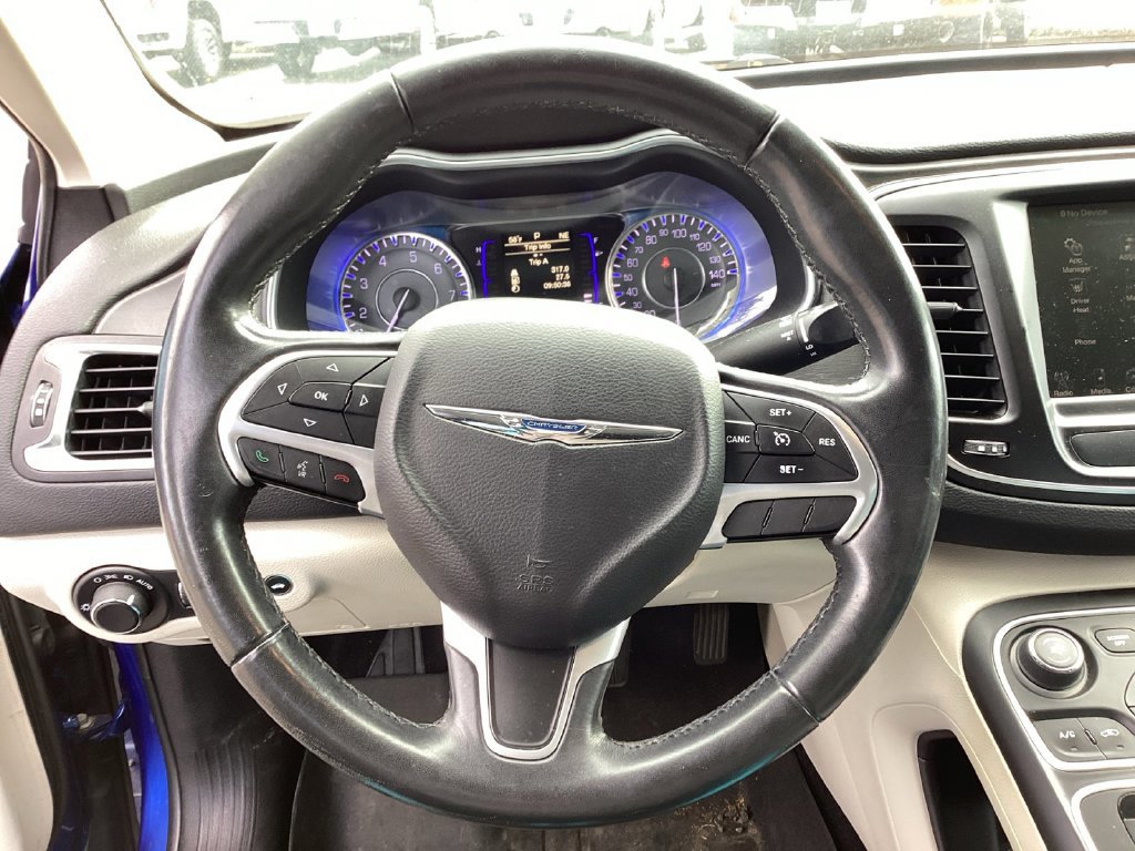 Used 2016 Chrysler 200 Limited w/ Anniversary Edition FWD image 20