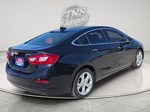 Used 2017 Chevrolet Cruze Premier FWD image 6