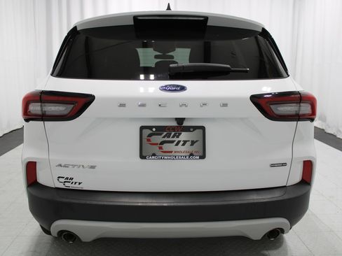 Used 2023 Ford Escape Active AWD/4WD image 7