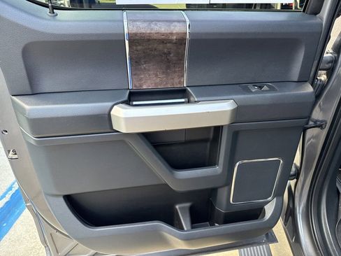 Used 2022 Ford F350 Lariat w/ Tremor Off-Road Package AWD/4WD image 9