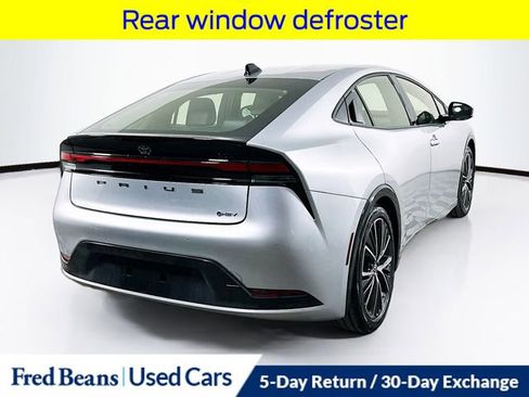 Used 2026 Toyota Prius XLE image 9