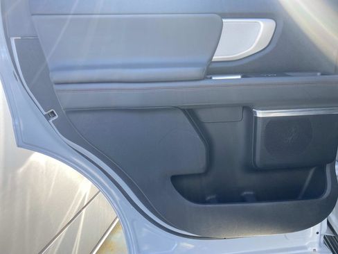 Used 2025 Ford Expedition Active image 13