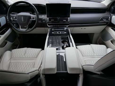 Used 2024 Lincoln Navigator L Black Label image 13