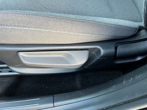 Used 2025 Kia K4 LXS image 24