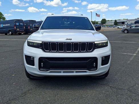 Used 2022 Jeep Grand Cherokee L Overland w/ Luxury Tech Group IV AWD/4WD image 5