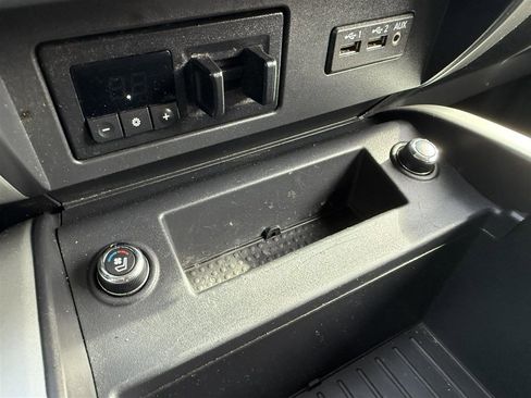 Used 2019 Nissan Titan PRO-4X w/ Pro-4x Convenience Package image 49