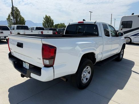 Used 2023 Toyota Tacoma SR AWD/4WD image 3
