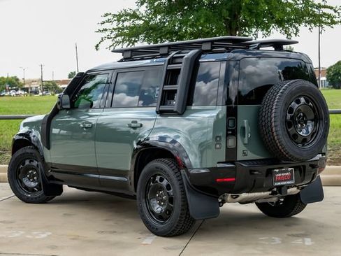 New 2026 Land Rover Defender 110 Trophy Edition AWD/4WD image 12