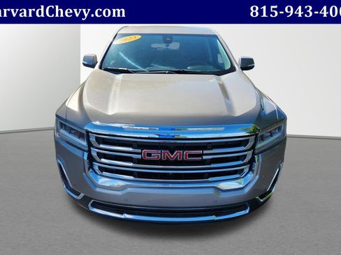 Used 2023 GMC Acadia SLE image 2