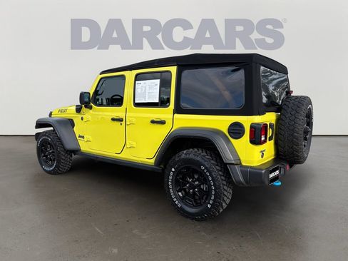 Used 2023 Jeep Wrangler Unlimited w/ Cold Weather Group AWD/4WD image 5
