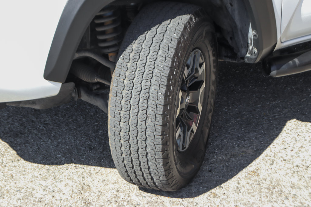 Used 2021 Toyota Tacoma TRD Off-Road w/ Technology Package AWD/4WD image 40