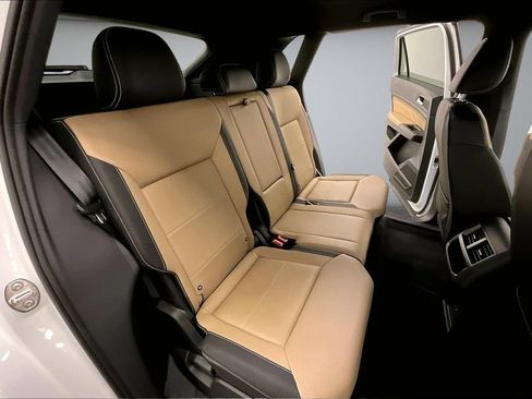 Used 2023 Volkswagen Atlas Cross Sport SE AWD/4WD image 25