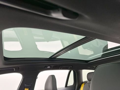 Certified 2025 Volvo V60 T8 Polestar image 22