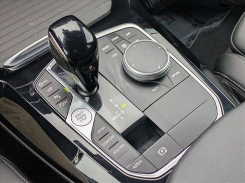 Used 2024 BMW X3 sDrive30i w/ Premium Package image 11