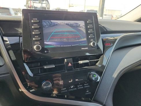 Used 2021 Toyota Camry SE w/ Carpet Mat Package (TMS) image 16