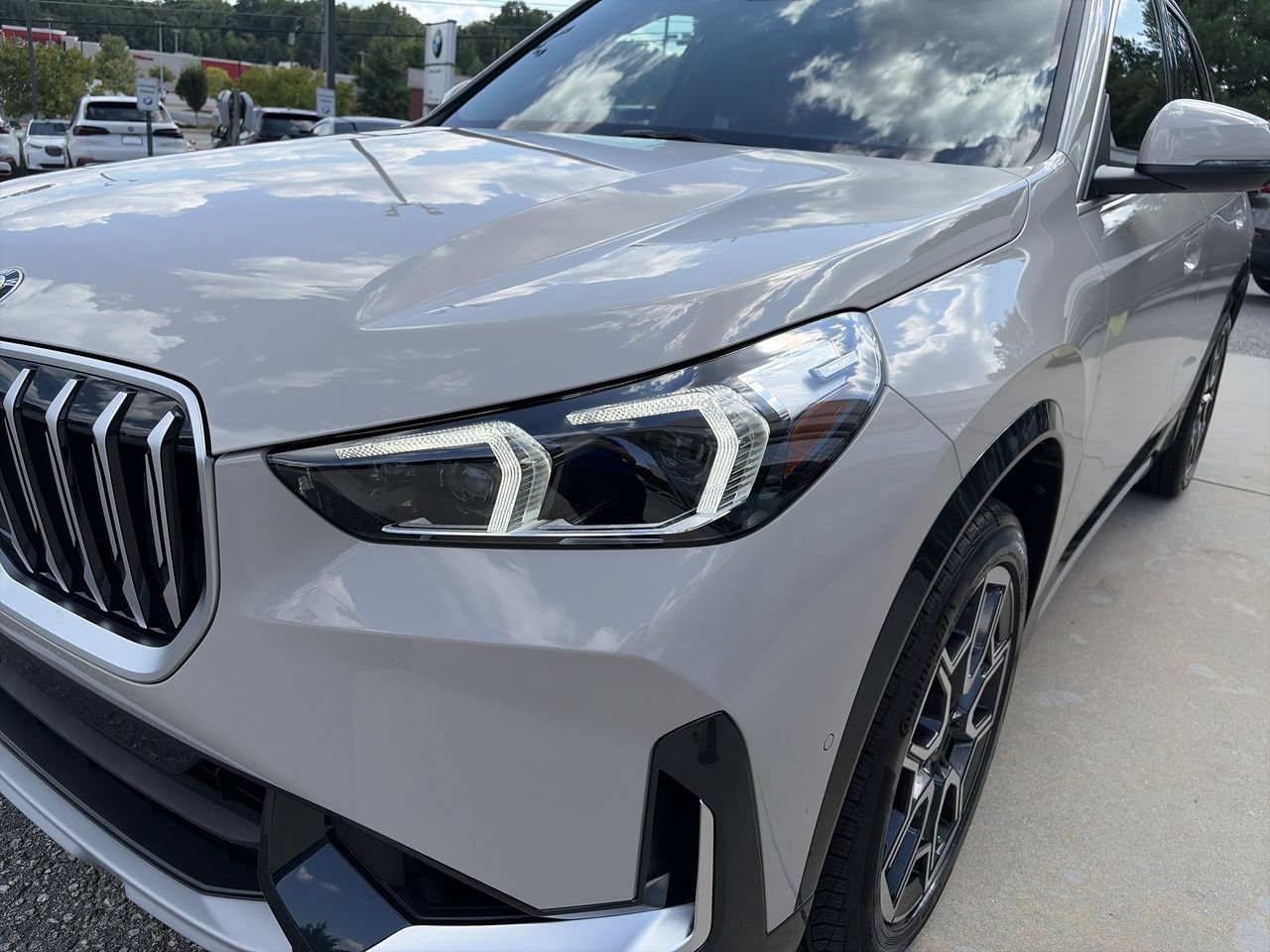 Used 2027 BMW X1 xDrive28i AWD/4WD image 11
