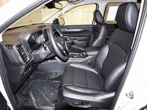 New 2025 Ford Ranger Lariat w/ Black Appearance Package image 12