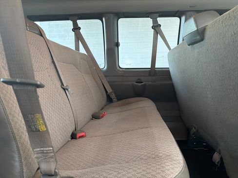 Used 2017 Chevrolet Express 2500 LS image 30
