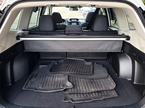 Used 2022 Subaru Forester Premium AWD/4WD image 17