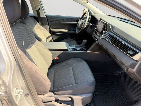 Used 2025 Toyota Camry LE FWD image 12