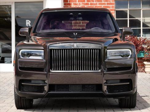Certified 2022 Rolls-Royce Cullinan Black Badge AWD/4WD image 5