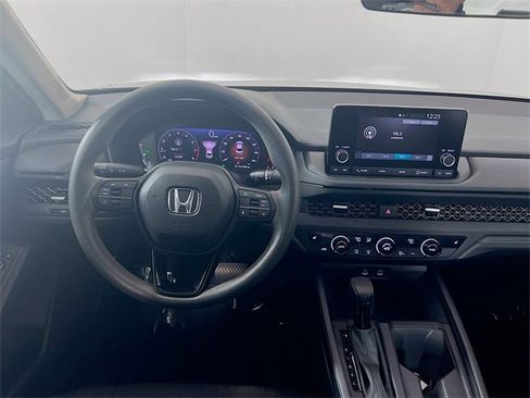 Used 2024 Honda Accord EX image 19
