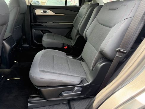 Used 2026 Ford Explorer Active RWD image 37