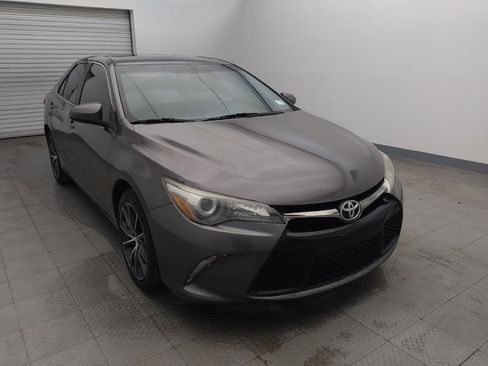 Used 2017 Toyota Camry XSE image 13