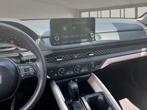 Used 2025 Honda Accord SE image 9