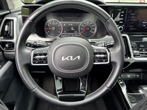 Used 2022 Kia Sorento SX image 18
