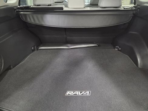Used 2024 Toyota RAV4 Limited image 15
