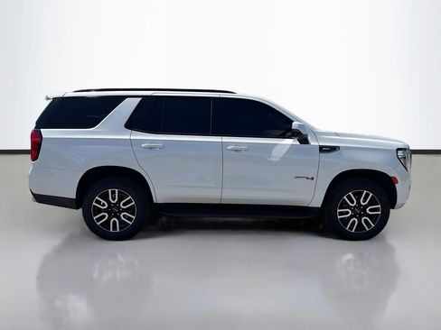 Used 2024 GMC Yukon AT4 w/ Technology Package AWD/4WD image 6