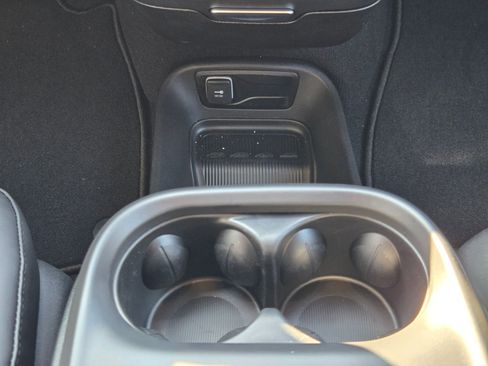 New 2026 Chrysler Pacifica Select image 13