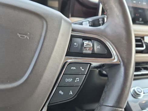 Used 2022 Lincoln Nautilus Reserve w/ Cargo Utility Package AWD/4WD image 25