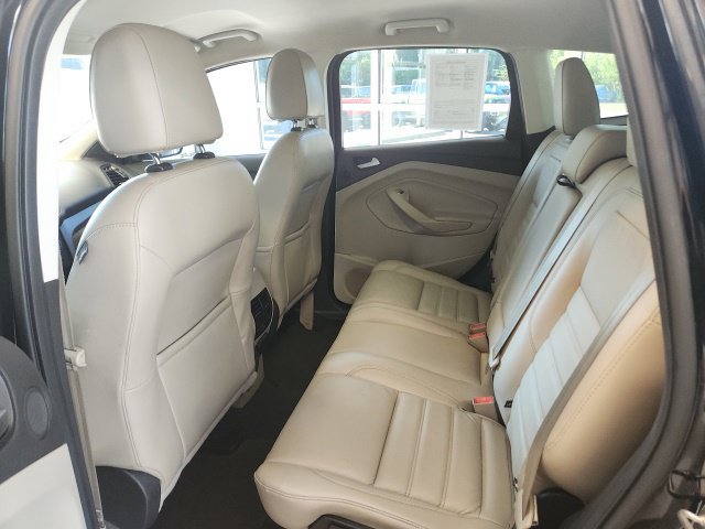 Used 2017 Ford Escape SE w/ SE Leather Comfort Package FWD image 31