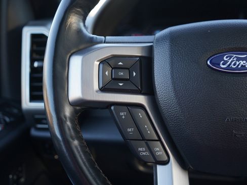 Used 2022 Ford F350 Platinum w/ FX4 Off-Road Package image 26